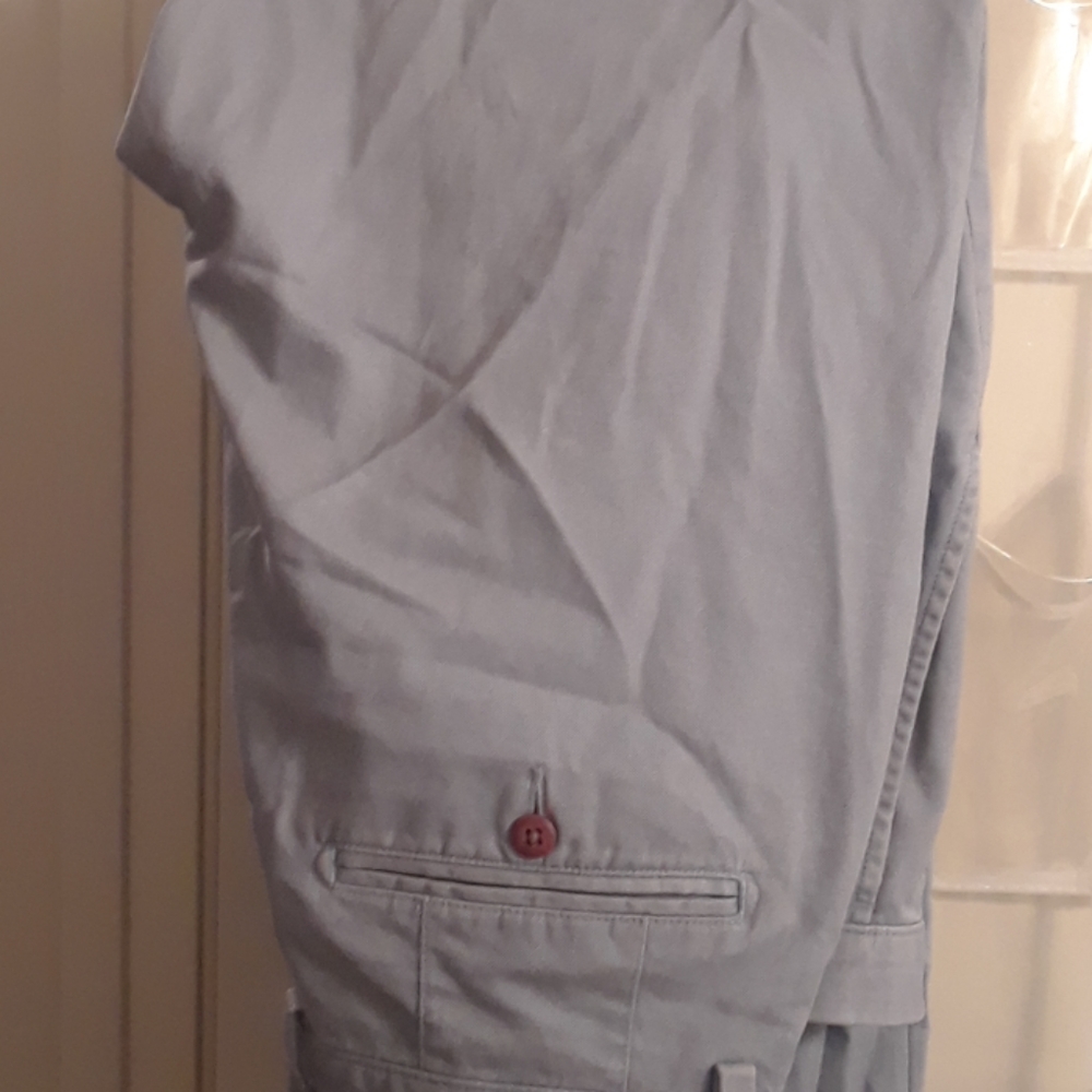 Casual 100% Pima cotton pants by Johnston & Murphy